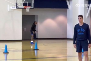 对手会是勇士还是太阳呢？雷霆队内紧张备战，杰伦威展示新造型